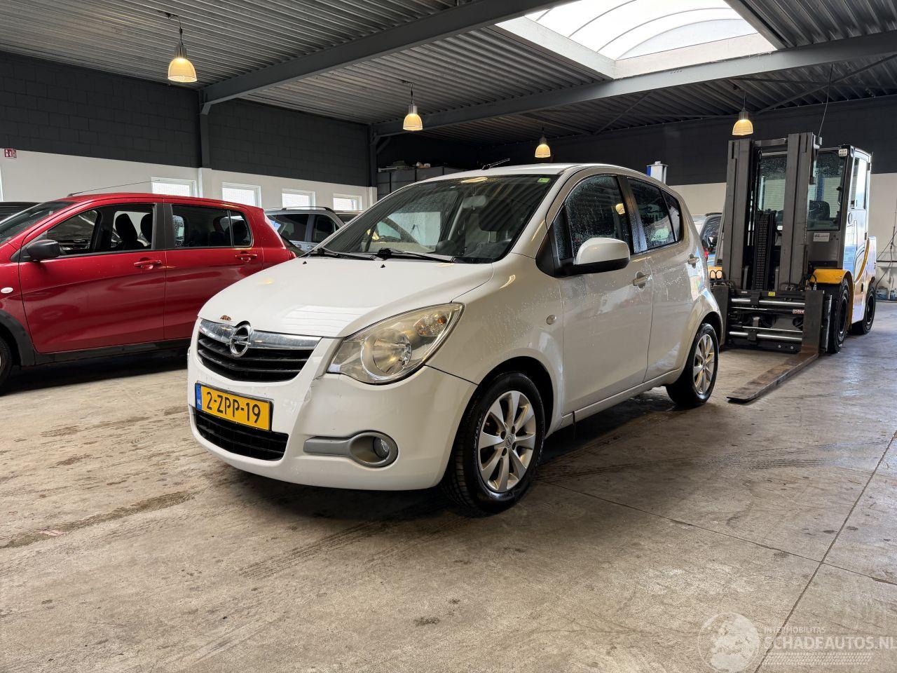 Opel Agila 1.0 Berlin