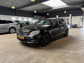 uszkodzony samochody osobowe Mercedes C-klasse 180 CGI Avantgarde 2011/1