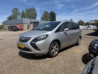 Vaurioauto  passenger cars Opel Zafira Tourer 1.4 Edition 7p. 2015/4