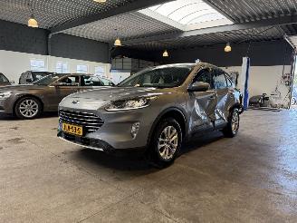 damaged passenger cars Ford Kuga 2.5 PHEV Titanium 23.000 KM! 2022/10