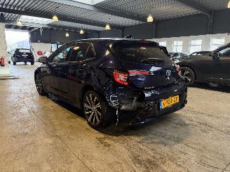 Toyota Corolla 1.8 Hybrid Dynamic picture 3