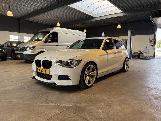 skadebil auto BMW 1-serie 116i 2011/8