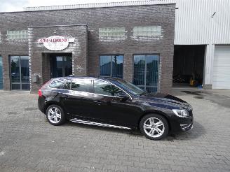 Auto incidentate Volvo V-60 PLUG IN HYBRID 2.4 D6 AWD Pl.i Sum. 2014/2