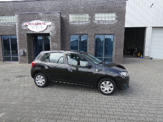 škoda osobní automobily Dacia Sandero 0.9 TCe Lauréate Nieuwe APK 2015/2