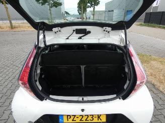 Toyota Aygo 1.0 VVT-i x-pure picture 5