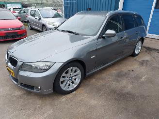 skadebil auto BMW 3-serie 3 serie Touring (E91) Combi 320d 16V Corporate Lease 2011/9