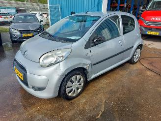 Voiture accidenté Citroën C1 C1 Hatchback 1.0 12V 2011/10
