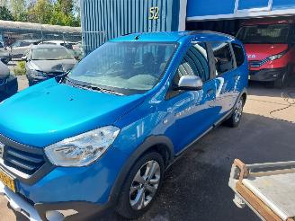 Voiture accidenté Dacia Lodgy Lodgy (JS/SD0J) MPV 1.2 TCE 16V 2016/2