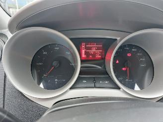 Seat Ibiza Ibiza IV (6J5) Hatchback 5-drs 1.9 TDI 105 picture 12