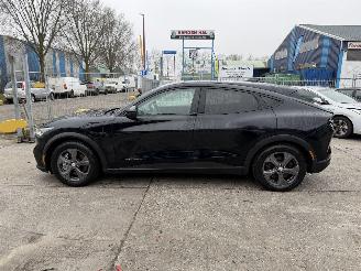 Ford Mustang Mach-e 98 kWh Extended 210KW RWD picture 17