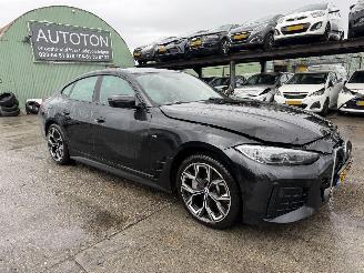 Voiture accidenté BMW i4 84 kWh eDrive40 250KW Clima Navi Leer Led Xenon 2022/7