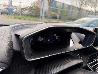 Peugeot e-2008 GT 50 kWh EV 100KW Autom. Clima Navi Led Camera NAP picture 14