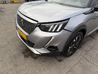 Peugeot e-2008 GT 50 kWh EV 100KW Autom. Clima Navi Led Camera NAP picture 13