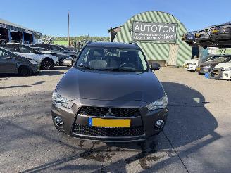 Mitsubishi Outlander 2.0 108KW Autom. Clima Navi Edition One NAP picture 3