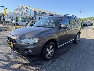 Mitsubishi Outlander 2.0 108KW Autom. Clima Navi Edition One NAP picture 2