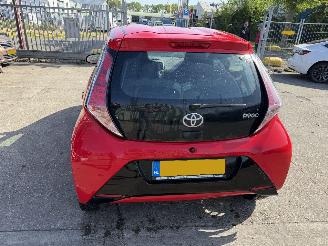 Toyota Aygo 1.0 VVT-I X-Play Airco Navi Led Camera 5-Drs picture 4