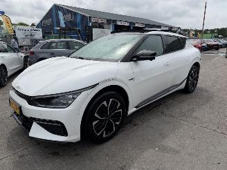 Damaged car Kia EV6 77.4 kWh 168KW GT-Line Pano Clima Navi HUD 360 Camera NAP 2021/12