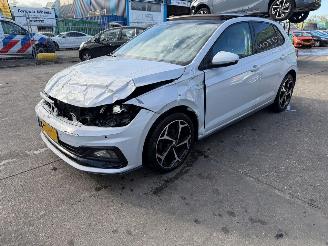 Volkswagen Polo 1.0 TSI 70kW Pano picture 6