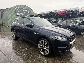 Damaged car Jaguar F-Pace 2.0D 132KW Autom. AWD Clima Navi Portfolio 2017/10