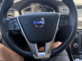 Volvo V-60 2.4 D6 AWD PHEV 158KW Clima Navi Schuifdak Camera Led Xenon picture 16