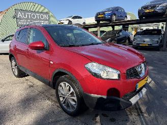 Unfallwagen Nissan Qashqai 1.6 84KW Pano Clima Navi Camera Connect Edition 2010/5