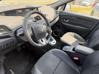 Renault Scenic 2.0 103KW Automaat Clima Navi Dynamique NAP picture 7