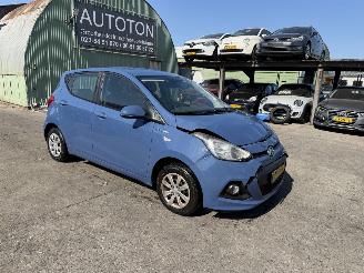 krockskadad bil auto Hyundai I-10 1.0i 49KW Clima i-Motion Comfort NAP 2014/6