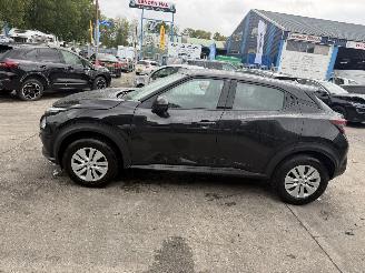 Nissan Juke 1.0 DIG-T 84KW Clima Led Visia NAP picture 2