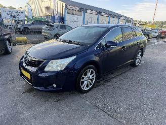 uszkodzony samochody osobowe Toyota Avensis 2.0 VVTi 112KW Business Clima Navi Camera Business NAP 2011/1