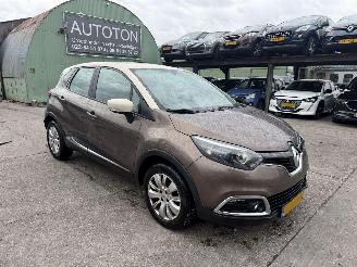 škoda osobní automobily Renault Captur 0.9 TCE 66KW Navi Airco Led NAP 2014/4