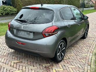 Peugeot 208 Tech edition picture 7