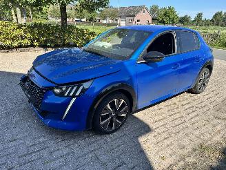 skadebil auto Peugeot 208 GT 2022/1