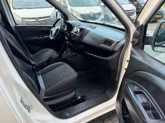 Opel Combo  picture 15