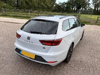 Seat Leon 1.5 FR SPORTSTOURER picture 2