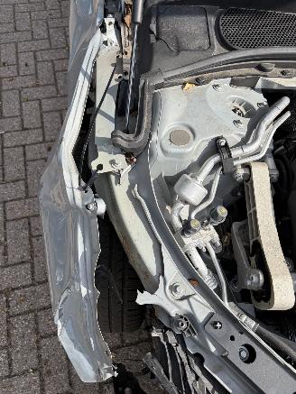 Volvo V-60 2.0 B4 PlUS DARK picture 8