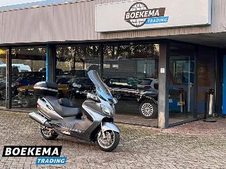 krockskadad bil auto Suzuki Burgman 650 AN Executive 2008/2