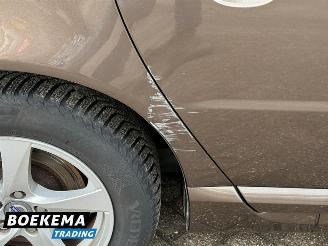 Volvo V-70 1.6 T4 Nordic+ Leer Stoelverw Navigatie Cruise picture 7