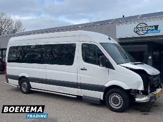 skadebil auto Volkswagen Crafter 35 2.0 TDI L3-H2 9-Persoons Airco Rolstoellift Cruise 2014/8