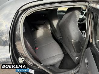 Peugeot 108 1.0 e-VTi Allure Keyless Climate Camera picture 17