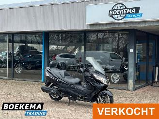 damaged motor cycles Suzuki Burgman 400 400A Handvat verwarming 2009/2