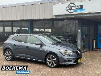 Vaurioauto  passenger cars Renault Mégane 1.2 TCe Bose Camera Stoelverw PDC Climate 2016/9