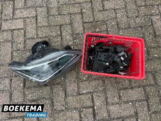 Seat Ibiza SC 1.8 TSI Cupra 192PK Open-Dak Stoelverwarming Navigatie Half-leder picture 44