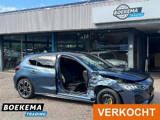 skadebil auto Ford Focus 1.0 Hybrid ST Line Keyless LED Climate Navi Cruise PDC 2023/9