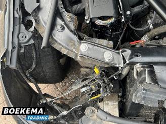 BMW 5-serie 518d High Executive Xenon HUD Keyless Climate Cruise PDC Trekh. picture 9