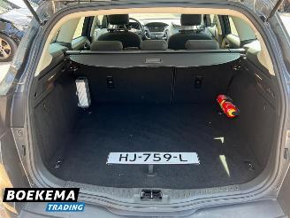Ford Focus Wagon 1.5 TDCI Titanium Navigatie Climate Cruise PDC Trekh. picture 21