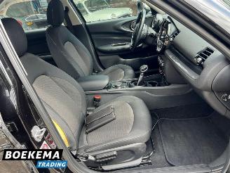 Mini Clubman Cooper 1.5 Business Automaat Navigatie Climate Cruise NL-Auto! picture 21