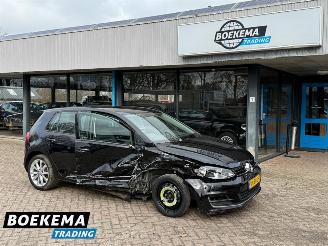 skadebil auto Volkswagen Golf 1.4 TSI Highline Navigatie Climate Camera Cruise 2017/1