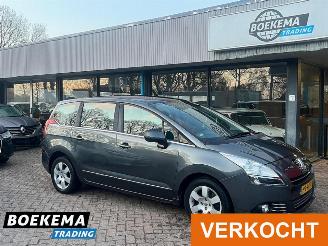 skadebil auto Peugeot 5008 1.6 THP ST Aut Panorama Navigatie Climate Cruise PDC Glazen dak 2011/4