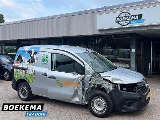 krockskadad bil auto Renault Kangoo 1.5 Blue dCi 75 Comfort L1 Navi Climate Cruise Camera PDC Trekh. 2023/12