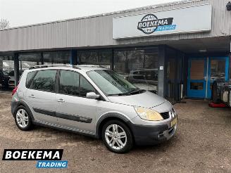 krockskadad bil auto Renault Scenic 2.0 16V Conquest Navigatie Climate Cruise 2008/5